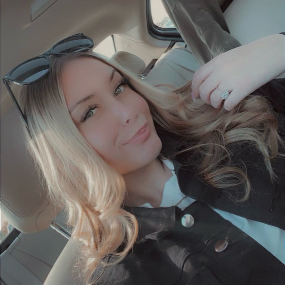 Meet your Posher, Erica
